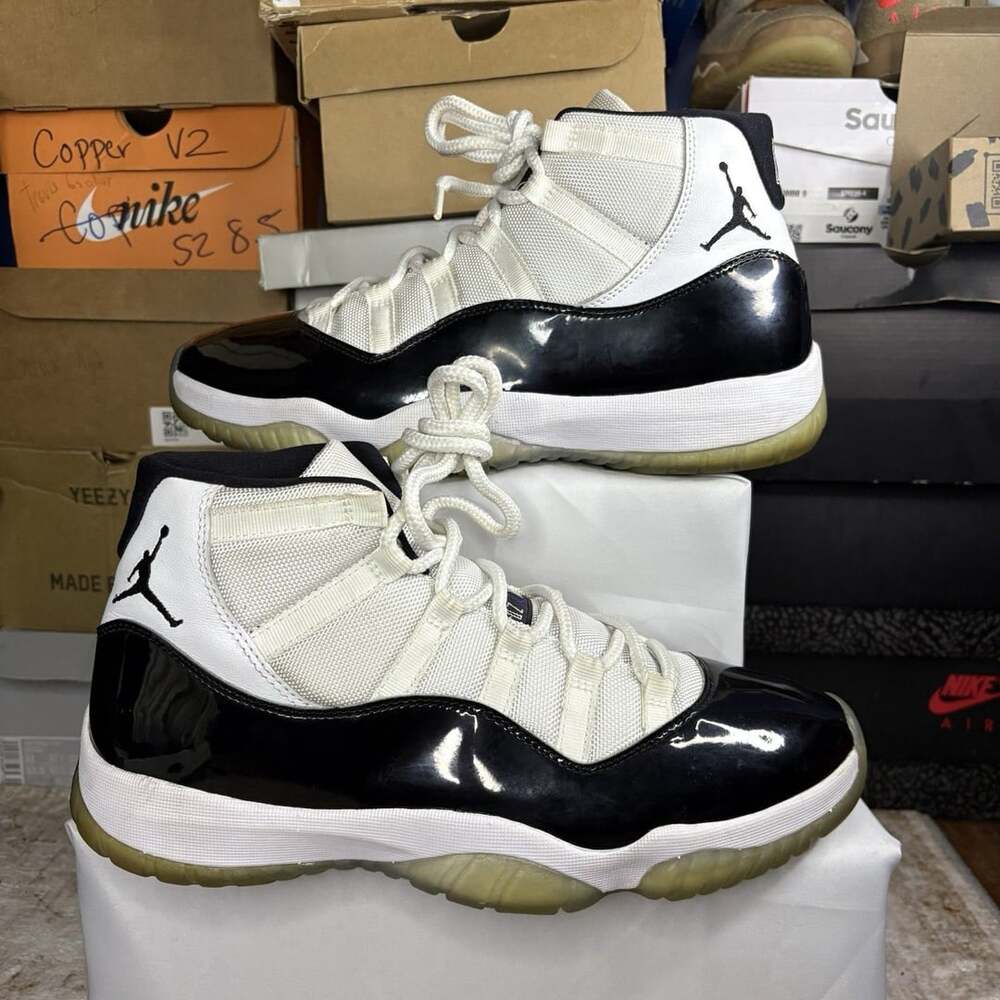 Size 10.5 - Jordan 11 Retro High Concord